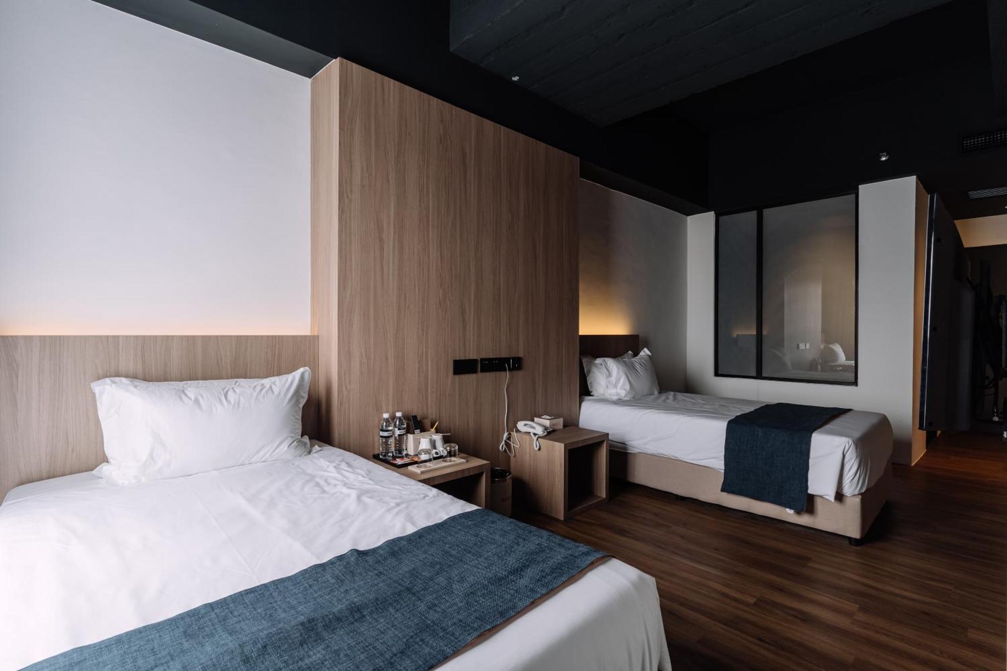 Impiana By Roxy Hotel Kuching Buitenkant foto