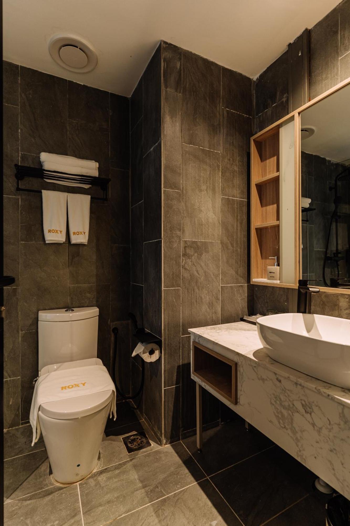 Impiana By Roxy Hotel Kuching Buitenkant foto